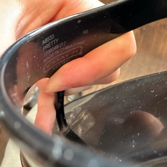 Coach Poppy Black Sandals Size 6 (One Bow Missing) - Picture 4 of 5